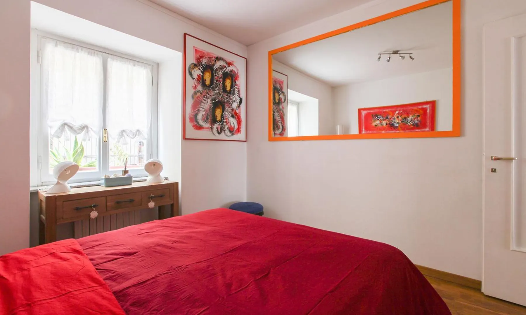 Charme In Brera, 1 Bdrm Apartamento Milão